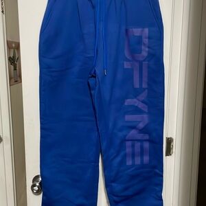 New sweatpants size Large